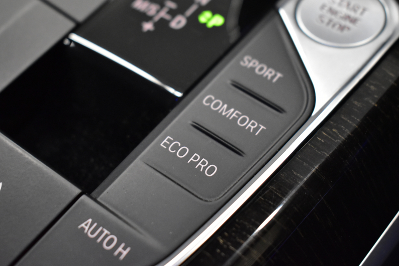 BMW 3シリーズ 330i Mｽﾎﾟｰﾂ 『期間限定掲載！』 高出力 ｲﾉﾍﾞｰｼｮﾝ&ﾃﾞﾋﾞｭｰ&ｺﾝﾌｫｰﾄP ﾚｰｻﾞｰLEDﾗｲﾄ ﾋｰﾀｰ付黒革 19AW ACC HUD Mｽﾎﾟｰﾂﾌﾞﾚｰｷ ﾊﾟｰｷﾝｸﾞｱｼｽﾄﾌﾟﾗｽ 全周囲ｶﾒﾗ ｼﾞｪｽﾁｬｰC対応ﾀｯﾁﾊﾟﾈﾙﾅﾋﾞ ｱｯﾌﾟﾙｶｰﾌﾟﾚｲ 2年保証