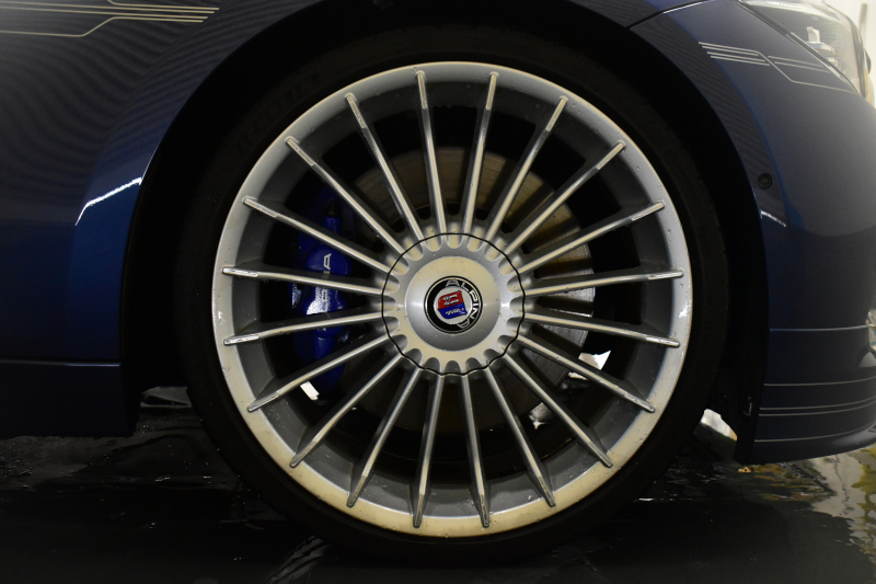 アルピナ B3 ﾋﾞﾀｰﾎﾞ ﾘﾑｼﾞﾝ LCI後期 ｼﾘｱﾙ｢357｣ ｻﾝﾙｰﾌ 追従ACC LEDﾍｯﾄﾞﾗｲﾄ&ﾃｰﾙ ﾋｰﾀｰ付ﾍﾞｰｼﾞｭﾒﾘﾉ革 HUD ﾊｰﾏﾝｶｰﾄﾞﾝ 車線変更&逸脱&歩行者警告 衝突軽減B 20AW ｱﾙﾋﾟﾅﾘｯﾌﾟ ｼﾙﾊﾞｰﾃﾞｺﾗｲﾝ  ﾀｯﾁﾊﾟｯﾄﾞﾅﾋﾞ TOPﾋﾞｭｰBｶﾒﾗ 前後PDC ｽﾏｰﾄｷｰ 2年保証