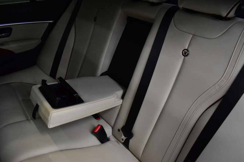 アルピナ B3 ﾋﾞﾀｰﾎﾞ ﾘﾑｼﾞﾝ LCI後期 ｼﾘｱﾙ｢357｣ ｻﾝﾙｰﾌ 追従ACC LEDﾍｯﾄﾞﾗｲﾄ&ﾃｰﾙ ﾋｰﾀｰ付ﾍﾞｰｼﾞｭﾒﾘﾉ革 HUD ﾊｰﾏﾝｶｰﾄﾞﾝ 車線変更&逸脱&歩行者警告 衝突軽減B 20AW ｱﾙﾋﾟﾅﾘｯﾌﾟ ｼﾙﾊﾞｰﾃﾞｺﾗｲﾝ  ﾀｯﾁﾊﾟｯﾄﾞﾅﾋﾞ TOPﾋﾞｭｰBｶﾒﾗ 前後PDC ｽﾏｰﾄｷｰ 2年保証