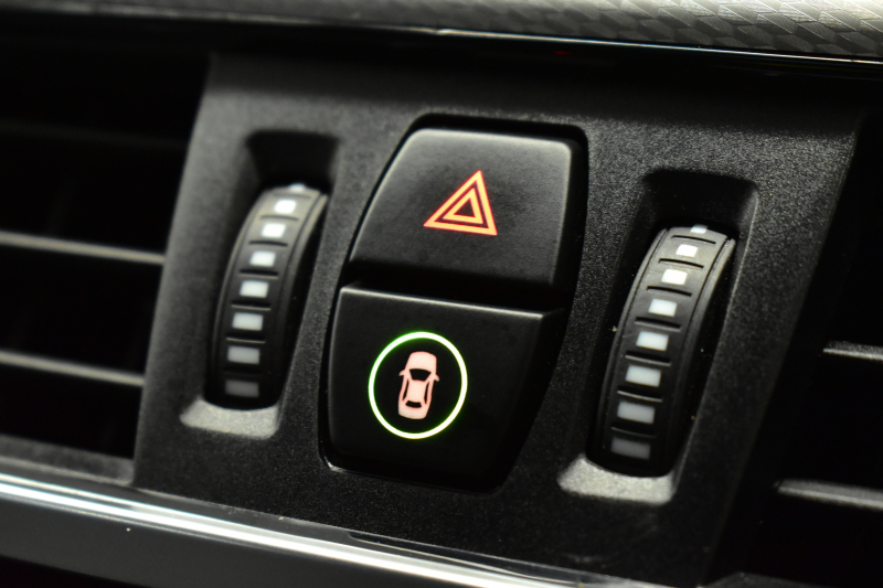 BMW X1 Xﾄﾞﾗｲﾌﾞ18d Mｽﾎﾟｰﾂ 中期ﾓﾃﾞﾙ 4WD ﾋｰﾀｰ付黒革 ｱﾄﾞﾊﾞﾝｽﾄﾞｱｸﾃｨﾌﾞｾｰﾌﾃｨ&ｺﾝﾌｫｰﾄP 追従ACC HUD 18AW NEWﾃﾞｻﾞｲﾝﾒｰﾀｰ LEDﾍｯﾄﾞﾗｲﾄ ﾀｯﾁﾊﾟﾈﾙHDDﾅﾋﾞBｶﾒﾗ 前後PDC  衝突軽減B 車線逸脱&歩行者警告 電動Rｹﾞｰﾄ ｽﾏｰﾄｷｰ 2年保証