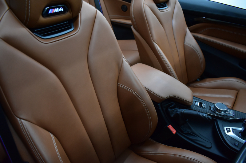 BMW Mシリーズ M4 ｶﾌﾞﾘｵﾚ ｺﾝﾍﾟﾃｨｼｮﾝ 450馬力 LCI後期 1ｵﾅ BMW Indiidalｴｸｽﾃﾝﾄﾞﾚｻﾞｰﾒﾘﾉ（ｱﾛﾏﾌﾞﾗｳﾝ）&ﾚｻﾞｰﾀﾞｯｼｭﾎﾞｰﾄﾞ Mｶｰﾎﾞﾝｾﾗﾐｯｸﾌﾞﾚｰｷ 可変Mｻｽ ﾍｷｻｺﾞﾅﾙLED&ﾃｰﾙ ｴｱｶﾗｰ LCW 専用鍛造20AW ﾀｯﾁﾊﾟﾈﾙﾅﾋﾞBｶﾒ ﾊｰﾏﾝｶｰﾄﾞﾝ 2年保証