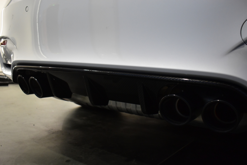 BMW Mシリーズ M4 ｶﾌﾞﾘｵﾚ ｺﾝﾍﾟﾃｨｼｮﾝ 450馬力 LCI後期 1ｵﾅ BMW Indiidalｴｸｽﾃﾝﾄﾞﾚｻﾞｰﾒﾘﾉ（ｱﾛﾏﾌﾞﾗｳﾝ）&ﾚｻﾞｰﾀﾞｯｼｭﾎﾞｰﾄﾞ Mｶｰﾎﾞﾝｾﾗﾐｯｸﾌﾞﾚｰｷ 可変Mｻｽ ﾍｷｻｺﾞﾅﾙLED&ﾃｰﾙ ｴｱｶﾗｰ LCW 専用鍛造20AW ﾀｯﾁﾊﾟﾈﾙﾅﾋﾞBｶﾒ ﾊｰﾏﾝｶｰﾄﾞﾝ 2年保証