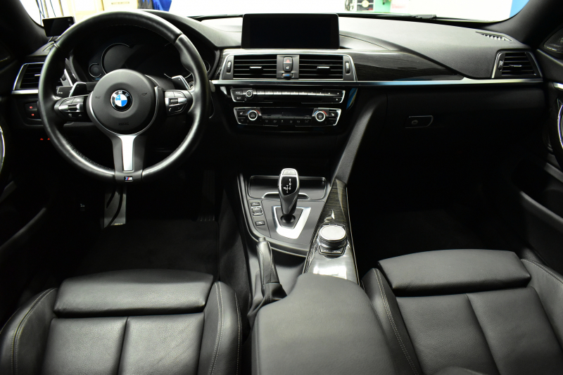 BMW 4シリーズ 440i ｸﾞﾗﾝｸｰﾍﾟ Mｽﾎﾟｰﾂ LCI後期 左ﾊﾝﾄﾞﾙ 1ｵｰﾅｰ ﾌｧｽﾄﾄﾗｯｸP 可変Mｻｽ Mｽﾎﾟｰﾂﾌﾞﾚｰｷ 19AW 追従ACC HUD ﾍｷｻｺﾞﾅﾙLEDﾍｯﾄﾞﾗｲﾄ&ﾃｰﾙ ﾋｰﾀｰ付黒革 液晶ﾒｰﾀｰ harman/kardon ﾀｯﾁﾊﾟﾈﾙﾅﾋﾞ Bｶﾒﾗ 車線変更&逸脱警告 衝突軽減B 電動Rｹﾞｰﾄ 2年保証