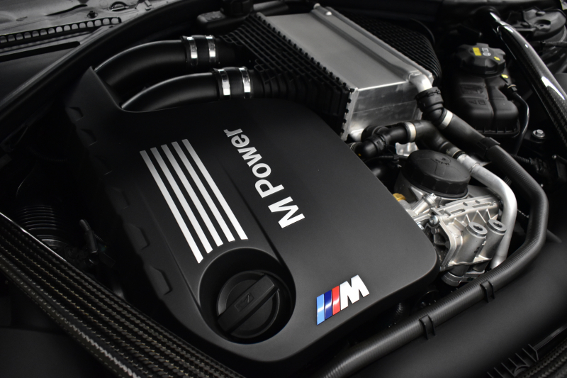 BMW Mシリーズ M4ｸｰﾍﾟ 6速MT 左ﾊﾝﾄﾞﾙ ﾋｰﾀｰ付ｻｷｰﾙｵﾚﾝｼﾞ革 ｶｰﾎﾞﾝR&ｲﾝﾃﾘｱ HUD ｱﾀﾞﾌﾟﾃｨﾌﾞLEDﾍｯﾄﾞﾗｲﾄ ｵﾌﾟｼｮﾝ19AW 衝突軽減ﾌﾞﾚｰｷ 車線逸脱&歩行者警告  ﾀｯﾁﾊﾟｯﾄﾞiﾄﾞﾗｲﾌﾞHDDﾅﾋﾞ 前後PDC ﾌﾙｾｸﾞ Bｶﾒﾗ ｽﾏｰﾄｷｰ  2年保証