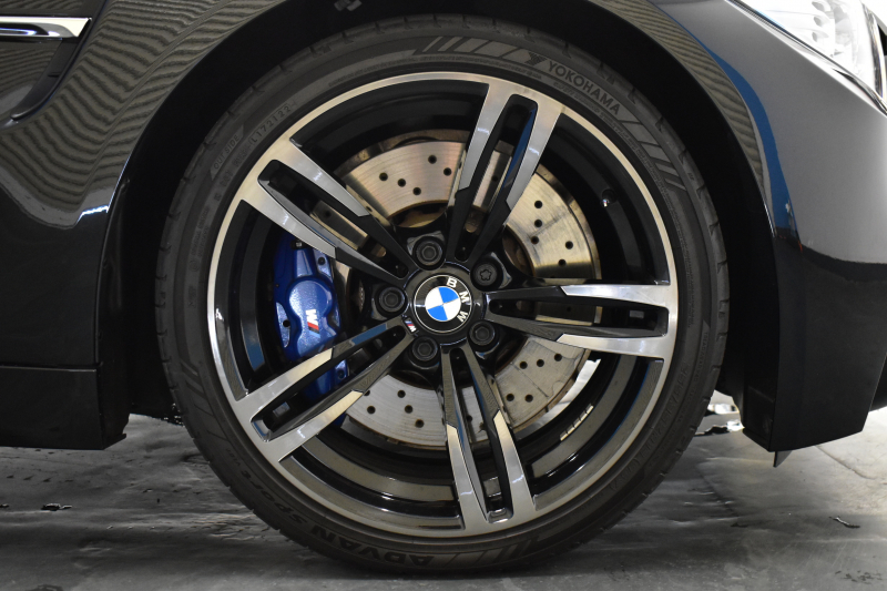 BMW Mシリーズ M4ｸｰﾍﾟ 6速MT 左ﾊﾝﾄﾞﾙ ﾋｰﾀｰ付ｻｷｰﾙｵﾚﾝｼﾞ革 ｶｰﾎﾞﾝR&ｲﾝﾃﾘｱ HUD ｱﾀﾞﾌﾟﾃｨﾌﾞLEDﾍｯﾄﾞﾗｲﾄ ｵﾌﾟｼｮﾝ19AW 衝突軽減ﾌﾞﾚｰｷ 車線逸脱&歩行者警告  ﾀｯﾁﾊﾟｯﾄﾞiﾄﾞﾗｲﾌﾞHDDﾅﾋﾞ 前後PDC ﾌﾙｾｸﾞ Bｶﾒﾗ ｽﾏｰﾄｷｰ  2年保証