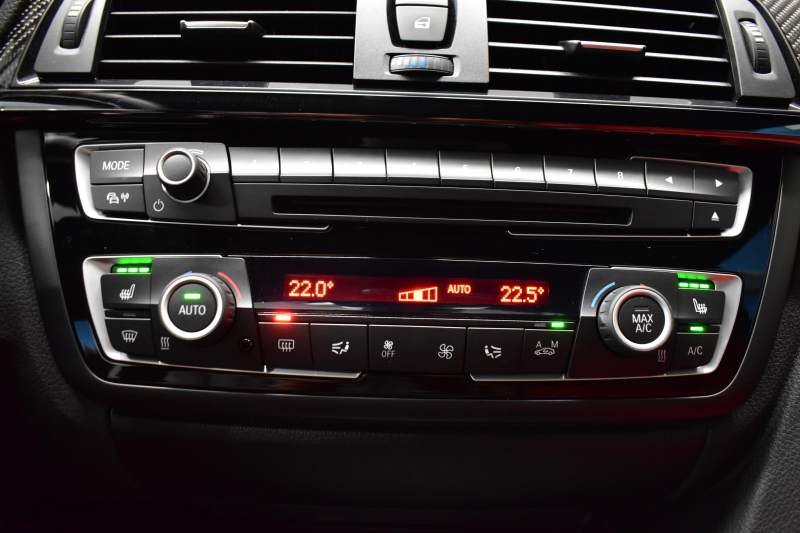 BMW Mシリーズ M4ｸｰﾍﾟ 6速MT 左ﾊﾝﾄﾞﾙ ﾋｰﾀｰ付ｻｷｰﾙｵﾚﾝｼﾞ革 ｶｰﾎﾞﾝR&ｲﾝﾃﾘｱ HUD ｱﾀﾞﾌﾟﾃｨﾌﾞLEDﾍｯﾄﾞﾗｲﾄ ｵﾌﾟｼｮﾝ19AW 衝突軽減ﾌﾞﾚｰｷ 車線逸脱&歩行者警告  ﾀｯﾁﾊﾟｯﾄﾞiﾄﾞﾗｲﾌﾞHDDﾅﾋﾞ 前後PDC ﾌﾙｾｸﾞ Bｶﾒﾗ ｽﾏｰﾄｷｰ  2年保証