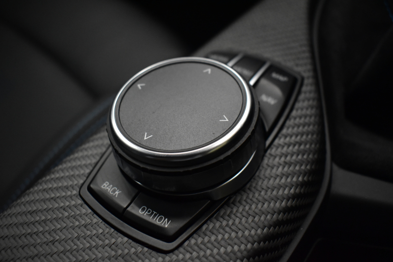 BMW Mシリーズ M2 ｺﾝﾍﾟﾃｨｼｮﾝ 6速MT LCI後期 ｺﾝﾍﾟﾃｨｼｮﾝ専用410馬力ｴﾝｼﾞﾝ LEDﾍｯﾄﾞﾗｲﾄ&ﾃｰﾙ OHLINS車高調 ﾋｰﾀｰ付黒革 ﾀｯﾁﾊﾟﾈﾙHDDﾅﾋﾞBｶﾒﾗ 専用19AW 車線逸脱&歩行者警告 衝突軽減B ｶｰﾎﾞﾝｲﾝﾃﾘｱ Mｼｰﾄﾍﾞﾙﾄ  2年保証