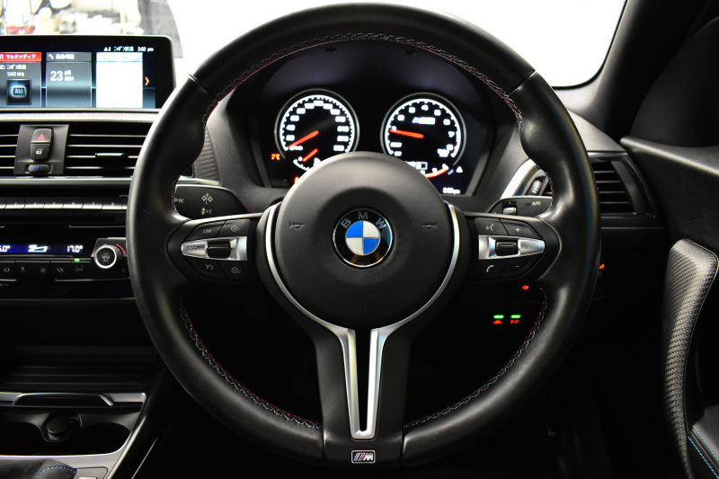 BMW Mシリーズ M2 ｺﾝﾍﾟﾃｨｼｮﾝ 6速MT LCI後期 ｺﾝﾍﾟﾃｨｼｮﾝ専用410馬力ｴﾝｼﾞﾝ LEDﾍｯﾄﾞﾗｲﾄ&ﾃｰﾙ OHLINS車高調 ﾋｰﾀｰ付黒革 ﾀｯﾁﾊﾟﾈﾙHDDﾅﾋﾞBｶﾒﾗ 専用19AW 車線逸脱&歩行者警告 衝突軽減B ｶｰﾎﾞﾝｲﾝﾃﾘｱ Mｼｰﾄﾍﾞﾙﾄ  2年保証