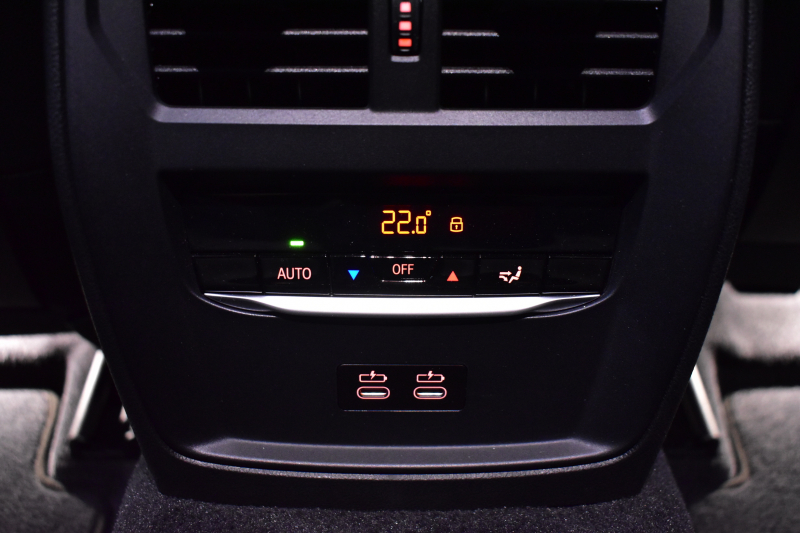 BMW 3シリーズ M340i Xﾄﾞﾗｲﾌﾞ R7年4月迄新車保証付 ﾋｰﾀｰ付黒革 ACC HUD ﾚｰｻﾞｰLEDﾗｲﾄ 可変Mｻｽ Mｽﾎﾟｰﾂﾌﾞﾚｰｷ harman/kardon 側面衝突&車線変更&逸脱警告 後退ｱｼｽﾄ ｼﾞｪｽﾁｬｰC付ﾀｯﾁﾊﾟﾈﾙﾅﾋﾞ全周囲ｶﾒﾗ 電動ﾄﾗﾝｸ 2年保証