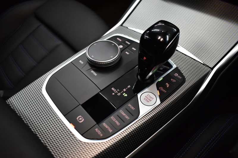 BMW 3シリーズ M340i Xﾄﾞﾗｲﾌﾞ R7年4月迄新車保証付 ﾋｰﾀｰ付黒革 ACC HUD ﾚｰｻﾞｰLEDﾗｲﾄ 可変Mｻｽ Mｽﾎﾟｰﾂﾌﾞﾚｰｷ harman/kardon 側面衝突&車線変更&逸脱警告 後退ｱｼｽﾄ ｼﾞｪｽﾁｬｰC付ﾀｯﾁﾊﾟﾈﾙﾅﾋﾞ全周囲ｶﾒﾗ 電動ﾄﾗﾝｸ 2年保証