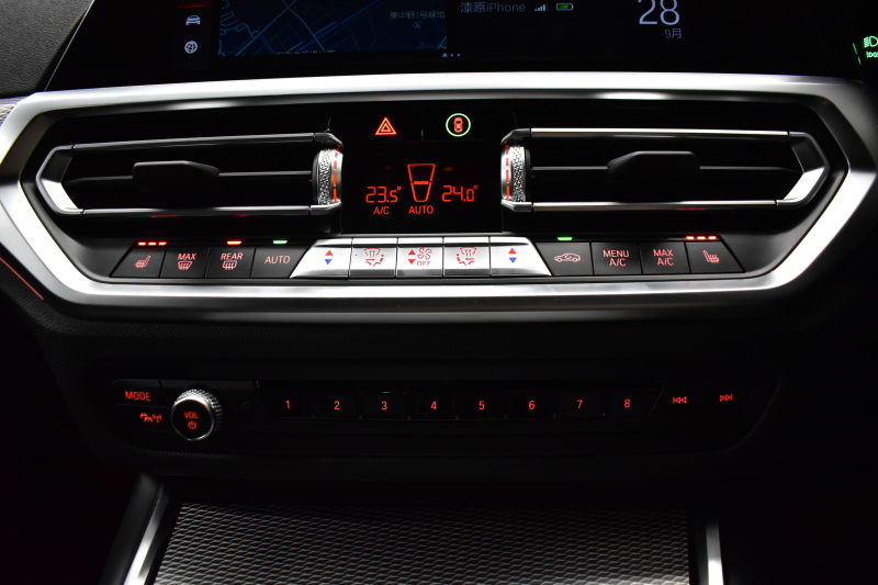 BMW 3シリーズ M340i Xﾄﾞﾗｲﾌﾞ R7年4月迄新車保証付 ﾋｰﾀｰ付黒革 ACC HUD ﾚｰｻﾞｰLEDﾗｲﾄ 可変Mｻｽ Mｽﾎﾟｰﾂﾌﾞﾚｰｷ harman/kardon 側面衝突&車線変更&逸脱警告 後退ｱｼｽﾄ ｼﾞｪｽﾁｬｰC付ﾀｯﾁﾊﾟﾈﾙﾅﾋﾞ全周囲ｶﾒﾗ 電動ﾄﾗﾝｸ 2年保証