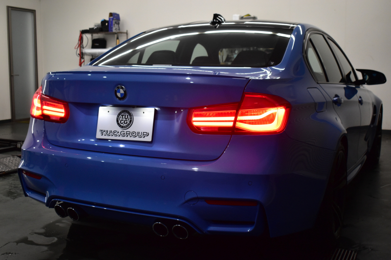 BMW Mシリーズ M3 MDCT 7速DCT ﾋｰﾀｰ付黒革 ｱﾀﾞﾌﾟﾃｨﾌﾞLEDﾍｯﾄﾞﾗｲﾄ&ﾃｰﾙ HUD ｵﾌﾟｼｮﾝ19AW 車線逸脱&歩行者警告 衝突軽減B ｶｰﾎﾞﾝR&ｲﾝﾃﾘｱ ﾀｯﾁﾊﾟｯﾄﾞiﾄﾞﾗｲﾌﾞHDDﾅﾋﾞ ﾌﾙｾｸﾞ Bｶﾒﾗ ﾄﾗﾝｸｽﾎﾟｲﾗｰ  2年保証