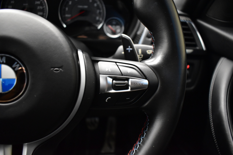 BMW Mシリーズ M3 MDCT 7速DCT ﾋｰﾀｰ付黒革 ｱﾀﾞﾌﾟﾃｨﾌﾞLEDﾍｯﾄﾞﾗｲﾄ&ﾃｰﾙ HUD ｵﾌﾟｼｮﾝ19AW 車線逸脱&歩行者警告 衝突軽減B ｶｰﾎﾞﾝR&ｲﾝﾃﾘｱ ﾀｯﾁﾊﾟｯﾄﾞiﾄﾞﾗｲﾌﾞHDDﾅﾋﾞ ﾌﾙｾｸﾞ Bｶﾒﾗ ﾄﾗﾝｸｽﾎﾟｲﾗｰ  2年保証