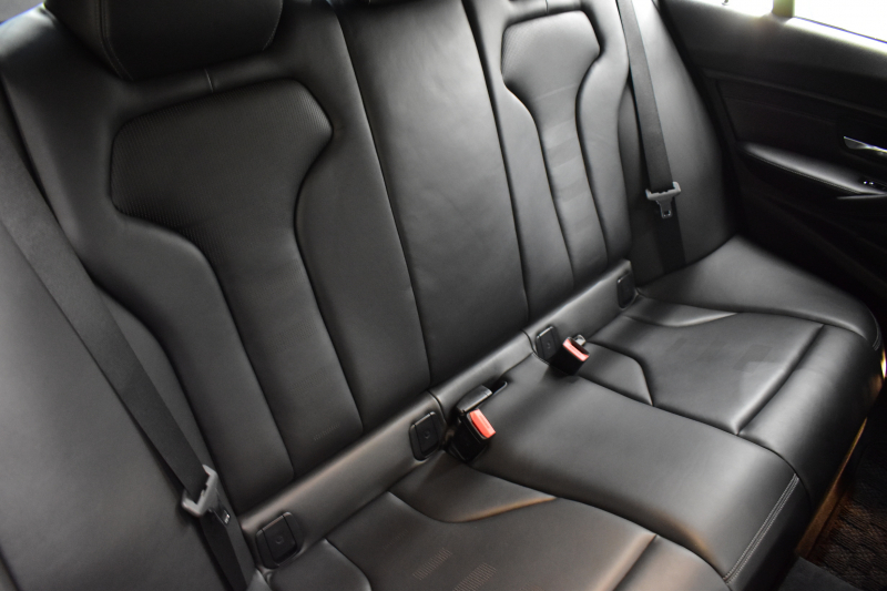 BMW Mシリーズ M3 MDCT 7速DCT ﾋｰﾀｰ付黒革 ｱﾀﾞﾌﾟﾃｨﾌﾞLEDﾍｯﾄﾞﾗｲﾄ&ﾃｰﾙ HUD ｵﾌﾟｼｮﾝ19AW 車線逸脱&歩行者警告 衝突軽減B ｶｰﾎﾞﾝR&ｲﾝﾃﾘｱ ﾀｯﾁﾊﾟｯﾄﾞiﾄﾞﾗｲﾌﾞHDDﾅﾋﾞ ﾌﾙｾｸﾞ Bｶﾒﾗ ﾄﾗﾝｸｽﾎﾟｲﾗｰ  2年保証