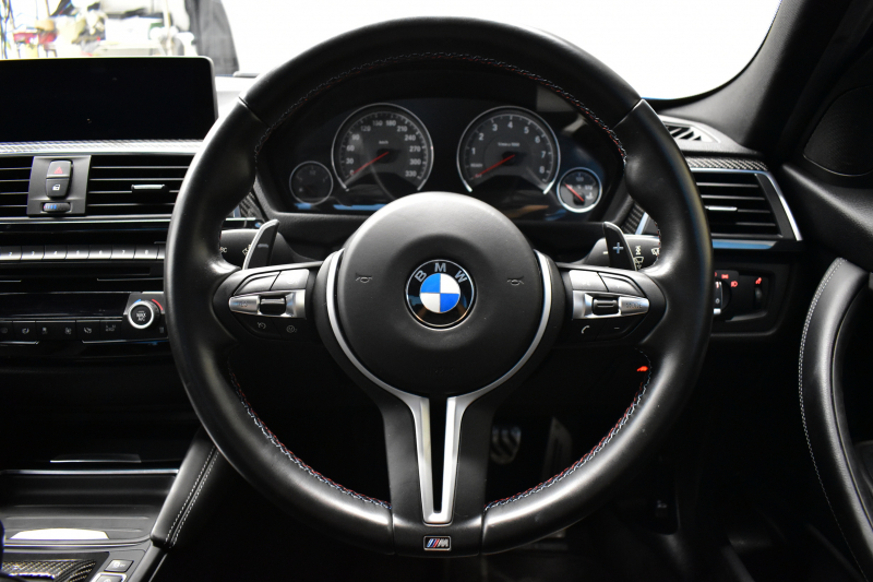 BMW Mシリーズ M3 MDCT 7速DCT ﾋｰﾀｰ付黒革 ｱﾀﾞﾌﾟﾃｨﾌﾞLEDﾍｯﾄﾞﾗｲﾄ&ﾃｰﾙ HUD ｵﾌﾟｼｮﾝ19AW 車線逸脱&歩行者警告 衝突軽減B ｶｰﾎﾞﾝR&ｲﾝﾃﾘｱ ﾀｯﾁﾊﾟｯﾄﾞiﾄﾞﾗｲﾌﾞHDDﾅﾋﾞ ﾌﾙｾｸﾞ Bｶﾒﾗ ﾄﾗﾝｸｽﾎﾟｲﾗｰ  2年保証