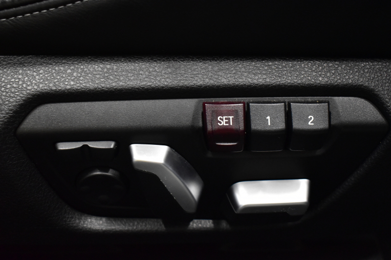 BMW Mシリーズ M3 MDCT 7速DCT ﾋｰﾀｰ付黒革 ｱﾀﾞﾌﾟﾃｨﾌﾞLEDﾍｯﾄﾞﾗｲﾄ&ﾃｰﾙ HUD ｵﾌﾟｼｮﾝ19AW 車線逸脱&歩行者警告 衝突軽減B ｶｰﾎﾞﾝR&ｲﾝﾃﾘｱ ﾀｯﾁﾊﾟｯﾄﾞiﾄﾞﾗｲﾌﾞHDDﾅﾋﾞ ﾌﾙｾｸﾞ Bｶﾒﾗ ﾄﾗﾝｸｽﾎﾟｲﾗｰ  2年保証