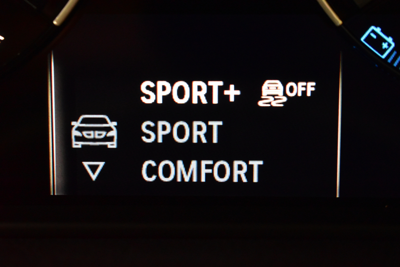 BMW Mシリーズ M2 MDCT 7速DCT LCI後期 ﾋｰﾀｰ付黒革 LEDﾍｯﾄﾞﾗｲﾄ&ﾃｰﾙ Mperformanceｶｽﾀﾑ ﾀｯﾁﾊﾟﾈﾙHDDﾅﾋﾞ Bｶﾒﾗ ﾘｱPDC 19AW 車線逸脱&歩行者警告 衝突軽減ﾌﾞﾚｰｷ ｶｰﾎﾞﾝｲﾝﾃﾘｱ 2年保証