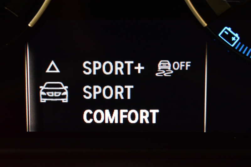 BMW Mシリーズ M2 MDCT 7速DCT LCI後期 ﾋｰﾀｰ付黒革 LEDﾍｯﾄﾞﾗｲﾄ&ﾃｰﾙ Mperformanceｶｽﾀﾑ ﾀｯﾁﾊﾟﾈﾙHDDﾅﾋﾞ Bｶﾒﾗ ﾘｱPDC 19AW 車線逸脱&歩行者警告 衝突軽減ﾌﾞﾚｰｷ ｶｰﾎﾞﾝｲﾝﾃﾘｱ 2年保証