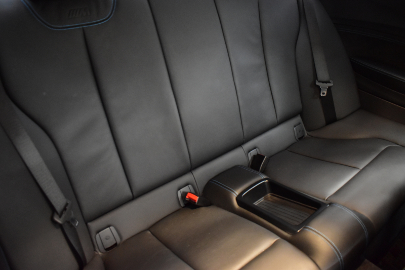 BMW Mシリーズ M2 MDCT 7速DCT LCI後期 ﾋｰﾀｰ付黒革 LEDﾍｯﾄﾞﾗｲﾄ&ﾃｰﾙ Mperformanceｶｽﾀﾑ ﾀｯﾁﾊﾟﾈﾙHDDﾅﾋﾞ Bｶﾒﾗ ﾘｱPDC 19AW 車線逸脱&歩行者警告 衝突軽減ﾌﾞﾚｰｷ ｶｰﾎﾞﾝｲﾝﾃﾘｱ 2年保証