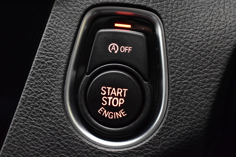 BMW Mシリーズ M2 MDCT 7速DCT LCI後期 ﾋｰﾀｰ付黒革 LEDﾍｯﾄﾞﾗｲﾄ&ﾃｰﾙ Mperformanceｶｽﾀﾑ ﾀｯﾁﾊﾟﾈﾙHDDﾅﾋﾞ Bｶﾒﾗ ﾘｱPDC 19AW 車線逸脱&歩行者警告 衝突軽減ﾌﾞﾚｰｷ ｶｰﾎﾞﾝｲﾝﾃﾘｱ 2年保証