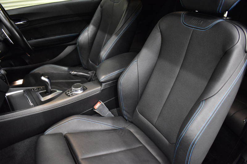 BMW Mシリーズ M2 MDCT 7速DCT LCI後期 ﾋｰﾀｰ付黒革 LEDﾍｯﾄﾞﾗｲﾄ&ﾃｰﾙ Mperformanceｶｽﾀﾑ ﾀｯﾁﾊﾟﾈﾙHDDﾅﾋﾞ Bｶﾒﾗ ﾘｱPDC 19AW 車線逸脱&歩行者警告 衝突軽減ﾌﾞﾚｰｷ ｶｰﾎﾞﾝｲﾝﾃﾘｱ 2年保証
