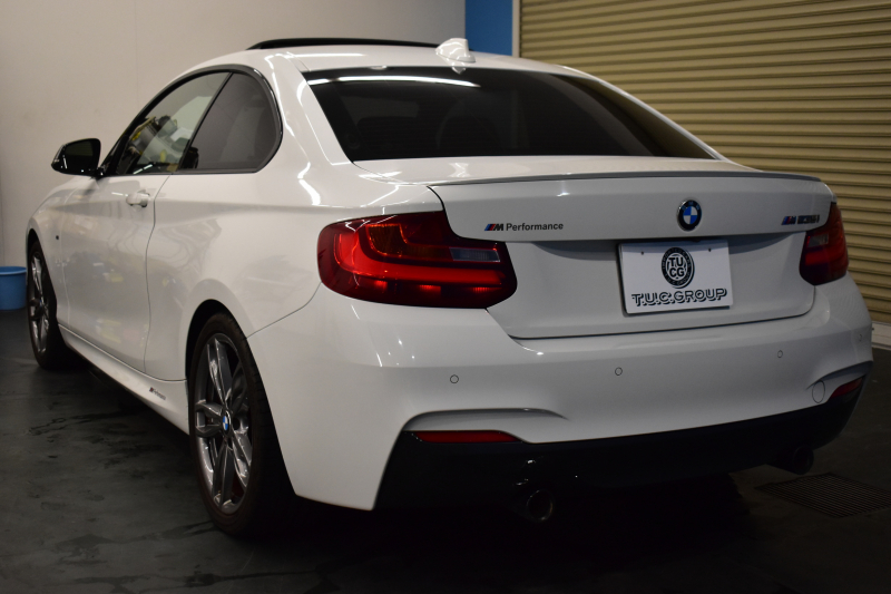 BMW 2シリーズ M235iｸｰﾍﾟ 『期間限定掲載！』 直6ﾀｰﾎﾞ 326馬力 ｻﾝﾙｰﾌ ﾋｰﾀｰ付黒革 ﾀｯﾁﾊﾟｯﾄﾞ式iﾄﾞﾗｲﾌﾞHDDﾅﾋﾞ Bｶﾒﾗ ﾘｱPDC  ｱﾀﾞﾌﾟﾃｨﾌﾞMｻｽﾍﾟﾝｼｮﾝ 大型ﾌﾞﾚｰｷｼｽﾃﾑ 18AW 車線逸脱&歩行者警告 衝突軽減ﾌﾞﾚｰｷ ﾊﾟﾄﾞﾙ ﾄﾞﾗﾊﾟﾌｫ DSRC 2年保証