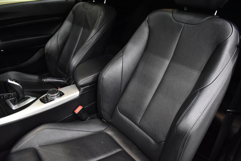 BMW 2シリーズ M235iｸｰﾍﾟ 『期間限定掲載！』 直6ﾀｰﾎﾞ 326馬力 ｻﾝﾙｰﾌ ﾋｰﾀｰ付黒革 ﾀｯﾁﾊﾟｯﾄﾞ式iﾄﾞﾗｲﾌﾞHDDﾅﾋﾞ Bｶﾒﾗ ﾘｱPDC  ｱﾀﾞﾌﾟﾃｨﾌﾞMｻｽﾍﾟﾝｼｮﾝ 大型ﾌﾞﾚｰｷｼｽﾃﾑ 18AW 車線逸脱&歩行者警告 衝突軽減ﾌﾞﾚｰｷ ﾊﾟﾄﾞﾙ ﾄﾞﾗﾊﾟﾌｫ DSRC 2年保証