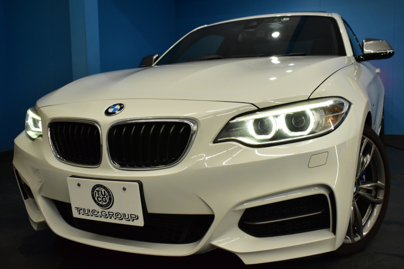 BMW 2シリーズ M235iｸｰﾍﾟ 『期間限定掲載！』 直6ﾀｰﾎﾞ 326馬力 ｻﾝﾙｰﾌ ﾋｰﾀｰ付黒革 ﾀｯﾁﾊﾟｯﾄﾞ式iﾄﾞﾗｲﾌﾞHDDﾅﾋﾞ Bｶﾒﾗ ﾘｱPDC  ｱﾀﾞﾌﾟﾃｨﾌﾞMｻｽﾍﾟﾝｼｮﾝ 大型ﾌﾞﾚｰｷｼｽﾃﾑ 18AW 車線逸脱&歩行者警告 衝突軽減ﾌﾞﾚｰｷ ﾊﾟﾄﾞﾙ ﾄﾞﾗﾊﾟﾌｫ DSRC 2年保証