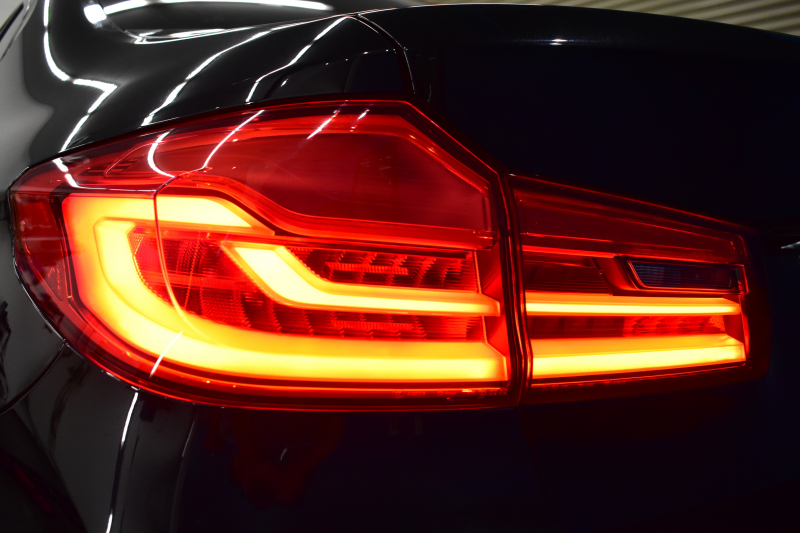 BMW 5シリーズ 530i Mｽﾎﾟｰﾂ 高出力ﾓﾃﾞﾙ ﾊｲﾗｲﾝP 全席ﾋｰﾀｰ付黒革 HUD LEDﾍｯﾄﾞﾗｲﾄ ACC LCW 全面液晶ﾒｰﾀｰ Mｽﾎﾟｰﾂﾌﾞﾚｰｷ ﾀｯﾁﾊﾟﾈﾙ対応iﾄﾞﾗｲﾌﾞHDDﾅﾋﾞﾌﾙｾｸﾞ 3Dﾋﾞｭｰ 車線逸脱&歩行者警告 衝突軽減B 19AW 2年保証