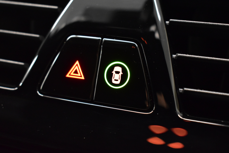 BMW 5シリーズ 530i Mｽﾎﾟｰﾂ 高出力ﾓﾃﾞﾙ ﾊｲﾗｲﾝP 全席ﾋｰﾀｰ付黒革 HUD LEDﾍｯﾄﾞﾗｲﾄ ACC LCW 全面液晶ﾒｰﾀｰ Mｽﾎﾟｰﾂﾌﾞﾚｰｷ ﾀｯﾁﾊﾟﾈﾙ対応iﾄﾞﾗｲﾌﾞHDDﾅﾋﾞﾌﾙｾｸﾞ 3Dﾋﾞｭｰ 車線逸脱&歩行者警告 衝突軽減B 19AW 2年保証