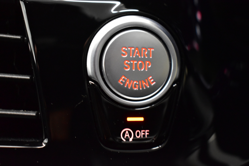 BMW 5シリーズ 530i Mｽﾎﾟｰﾂ 高出力ﾓﾃﾞﾙ ﾊｲﾗｲﾝP 全席ﾋｰﾀｰ付黒革 HUD LEDﾍｯﾄﾞﾗｲﾄ ACC LCW 全面液晶ﾒｰﾀｰ Mｽﾎﾟｰﾂﾌﾞﾚｰｷ ﾀｯﾁﾊﾟﾈﾙ対応iﾄﾞﾗｲﾌﾞHDDﾅﾋﾞﾌﾙｾｸﾞ 3Dﾋﾞｭｰ 車線逸脱&歩行者警告 衝突軽減B 19AW 2年保証