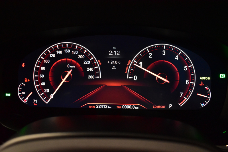 BMW 5シリーズ 530i Mｽﾎﾟｰﾂ 高出力ﾓﾃﾞﾙ ﾊｲﾗｲﾝP 全席ﾋｰﾀｰ付黒革 HUD LEDﾍｯﾄﾞﾗｲﾄ ACC LCW 全面液晶ﾒｰﾀｰ Mｽﾎﾟｰﾂﾌﾞﾚｰｷ ﾀｯﾁﾊﾟﾈﾙ対応iﾄﾞﾗｲﾌﾞHDDﾅﾋﾞﾌﾙｾｸﾞ 3Dﾋﾞｭｰ 車線逸脱&歩行者警告 衝突軽減B 19AW 2年保証