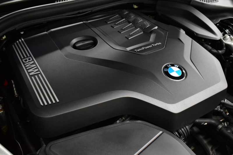 BMW 5シリーズ 530i Mｽﾎﾟｰﾂ 高出力ﾓﾃﾞﾙ ﾊｲﾗｲﾝP 全席ﾋｰﾀｰ付黒革 HUD LEDﾍｯﾄﾞﾗｲﾄ ACC LCW 全面液晶ﾒｰﾀｰ Mｽﾎﾟｰﾂﾌﾞﾚｰｷ ﾀｯﾁﾊﾟﾈﾙ対応iﾄﾞﾗｲﾌﾞHDDﾅﾋﾞﾌﾙｾｸﾞ 3Dﾋﾞｭｰ 車線逸脱&歩行者警告 衝突軽減B 19AW 2年保証