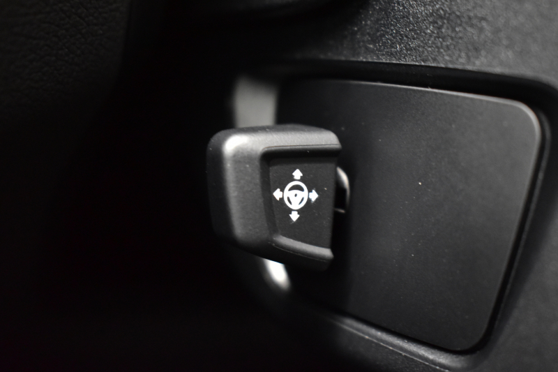 BMW 5シリーズ 530i Mｽﾎﾟｰﾂ 高出力ﾓﾃﾞﾙ ﾊｲﾗｲﾝP 全席ﾋｰﾀｰ付黒革 HUD LEDﾍｯﾄﾞﾗｲﾄ ACC LCW 全面液晶ﾒｰﾀｰ Mｽﾎﾟｰﾂﾌﾞﾚｰｷ ﾀｯﾁﾊﾟﾈﾙ対応iﾄﾞﾗｲﾌﾞHDDﾅﾋﾞﾌﾙｾｸﾞ 3Dﾋﾞｭｰ 車線逸脱&歩行者警告 衝突軽減B 19AW 2年保証