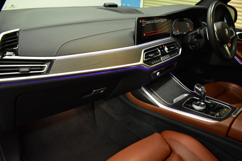 BMW X7 Xdrive 35d Mｽﾎﾟｰﾂ ｳｪﾙﾈｽP 6人乗り ﾊﾟﾉﾗﾏｶﾞﾗｽSR BMWﾚｰｻﾞｰLED 全席ﾋｰﾀｰ付茶革 Fﾍﾞﾝﾁﾚｰｼｮﾝ&ﾏｯｻｰｼﾞ Dｱｼｽﾄﾌﾟﾛ ACC HUD BMWﾗｲﾌﾞｺｯｸﾋﾟｯﾄ ﾀｯﾁﾊﾟﾈﾙﾅﾋﾞ3Dﾋﾞｭｰ ﾌﾙｾｸﾞ ﾊｰﾏﾝｶｰﾄﾞﾝ Apple CarPlay 液晶ﾒｰﾀｰ 21AW 2年保証