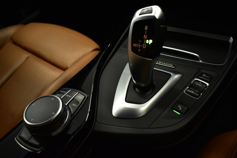 BMW 1シリーズ BMW 118d Mｽﾎﾟｰﾂ ｴﾃﾞｨｼｮﾝｼｬﾄﾞｰ 『期間限定掲載！』 1ｵ-ﾅ 特別限定車  ﾋｰﾀｰ付茶革  ﾀﾞｰｸLEDﾍｯﾄﾞﾗｲﾄ&ﾃｰﾙ 追従ACC  ﾀｯﾁﾊﾟﾈﾙHDDﾅﾋﾞBｶﾒﾗ Bluetoothｵｰﾃﾞｨｵ 衝突軽減ﾌﾞﾚｰｷ 車線逸脱&歩行者警告 2年保証