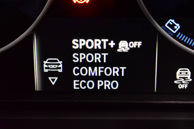 アルピナ D4 ﾋﾞﾀｰﾎﾞｸｰﾍﾟ ｼﾘｱﾙ｢274｣ 後期  ｻﾝﾙｰﾌ ACC HUD ﾍｷｻｺﾞﾅﾙLEDﾍｯﾄﾞﾗｲﾄ ﾋｰﾀｰ付ﾍﾞｰｼﾞｭ革 ﾊｰﾏﾝｶｰﾄﾞﾝ LCW 車線逸脱&歩行者警告 19AW ｱﾙﾋﾟﾅﾘｯﾌﾟ ｺﾞｰﾙﾄﾞﾃﾞｺﾗｲﾝ ｱｸﾗﾎﾟﾋﾞｯﾁﾏﾌﾗｰ ﾀｯﾁﾊﾟﾈﾙﾄﾞﾅﾋﾞﾄｯﾌﾟﾋﾞｭｰ Bｶﾒﾗ 2年保証