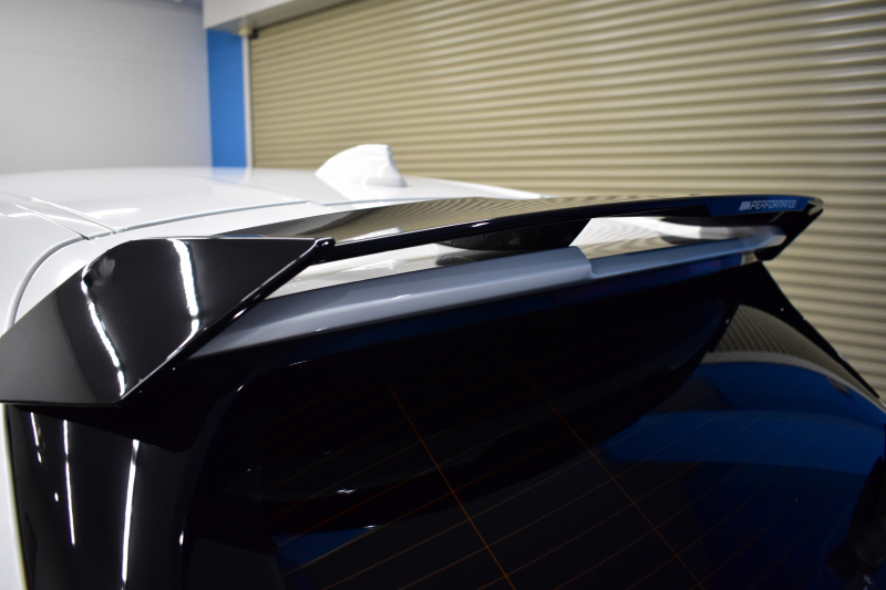 BMW 1シリーズ M135i xDrive ｽﾄﾘｰﾄﾚｰｻｰ 40台限定車 新車保証R7年8月迄 Mperformanceﾊﾟｰﾂ 4WD 可変ｻｽﾍﾟﾝｼｮﾝ Mｽﾎﾟｰﾂﾌﾞﾚｰｷ ACC BMWﾗｲﾌﾞｺｯｸﾋﾟｯﾄ ﾋｰﾀｰ付ｱﾙｶﾝﾀｰﾗｺﾝﾋﾞｽﾎﾟｰﾂｼｰﾄ ﾀｯﾁﾊﾟﾈﾙﾅﾋﾞ ｱｯﾌﾟﾙｶｰﾌﾟﾚｲ LEDﾍｯﾄﾞﾗｲﾄ 2年保証