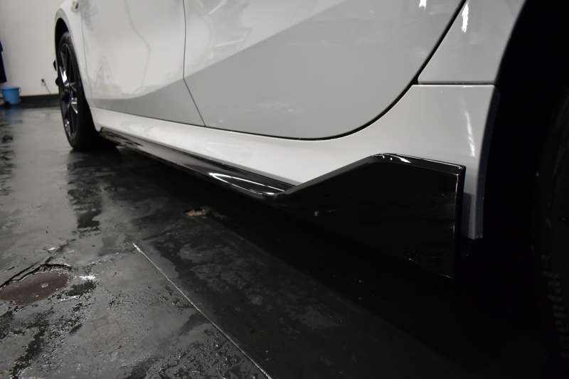 BMW 1シリーズ M135i xDrive ｽﾄﾘｰﾄﾚｰｻｰ 40台限定車 新車保証R7年8月迄 Mperformanceﾊﾟｰﾂ 4WD 可変ｻｽﾍﾟﾝｼｮﾝ Mｽﾎﾟｰﾂﾌﾞﾚｰｷ ACC BMWﾗｲﾌﾞｺｯｸﾋﾟｯﾄ ﾋｰﾀｰ付ｱﾙｶﾝﾀｰﾗｺﾝﾋﾞｽﾎﾟｰﾂｼｰﾄ ﾀｯﾁﾊﾟﾈﾙﾅﾋﾞ ｱｯﾌﾟﾙｶｰﾌﾟﾚｲ LEDﾍｯﾄﾞﾗｲﾄ 2年保証