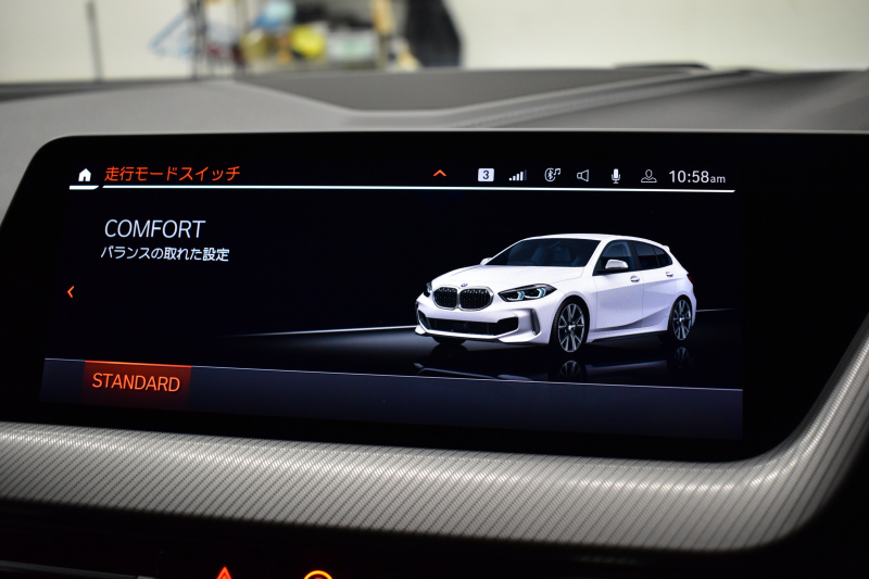 BMW 1シリーズ M135i xDrive ｽﾄﾘｰﾄﾚｰｻｰ 40台限定車 新車保証R7年8月迄 Mperformanceﾊﾟｰﾂ 4WD 可変ｻｽﾍﾟﾝｼｮﾝ Mｽﾎﾟｰﾂﾌﾞﾚｰｷ ACC BMWﾗｲﾌﾞｺｯｸﾋﾟｯﾄ ﾋｰﾀｰ付ｱﾙｶﾝﾀｰﾗｺﾝﾋﾞｽﾎﾟｰﾂｼｰﾄ ﾀｯﾁﾊﾟﾈﾙﾅﾋﾞ ｱｯﾌﾟﾙｶｰﾌﾟﾚｲ LEDﾍｯﾄﾞﾗｲﾄ 2年保証