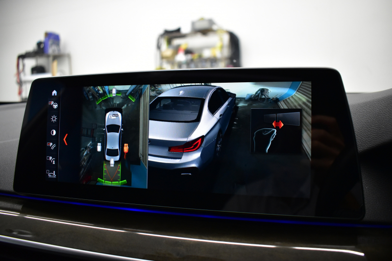 BMW 5シリーズ 530e Mｽﾎﾟｰﾂ PHEV ｻﾝﾙｰﾌ ﾊｲﾗｲﾝP 全席ﾋｰﾀｰ付黒革 Mｽﾎﾟｰﾂﾌﾞﾚｰｷ LEDﾍｯﾄﾞﾗｲﾄ ACC HUD 車線変更&逸脱&歩行者警告 衝突軽減B ｼﾞｪｽﾁｬｰC付ﾀｯﾁﾊﾟﾈﾙHDDﾅﾋﾞﾌﾙｾｸﾞ 全周囲ｶﾒﾗ3Dﾋﾞｭｰ 液晶ﾒｰﾀｰ 電動ﾄﾗﾝｸ 19AW 2年保証