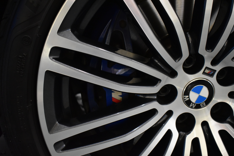 BMW 5シリーズ 530e Mｽﾎﾟｰﾂ PHEV ｻﾝﾙｰﾌ ﾊｲﾗｲﾝP 全席ﾋｰﾀｰ付黒革 Mｽﾎﾟｰﾂﾌﾞﾚｰｷ LEDﾍｯﾄﾞﾗｲﾄ ACC HUD 車線変更&逸脱&歩行者警告 衝突軽減B ｼﾞｪｽﾁｬｰC付ﾀｯﾁﾊﾟﾈﾙHDDﾅﾋﾞﾌﾙｾｸﾞ 全周囲ｶﾒﾗ3Dﾋﾞｭｰ 液晶ﾒｰﾀｰ 電動ﾄﾗﾝｸ 19AW 2年保証