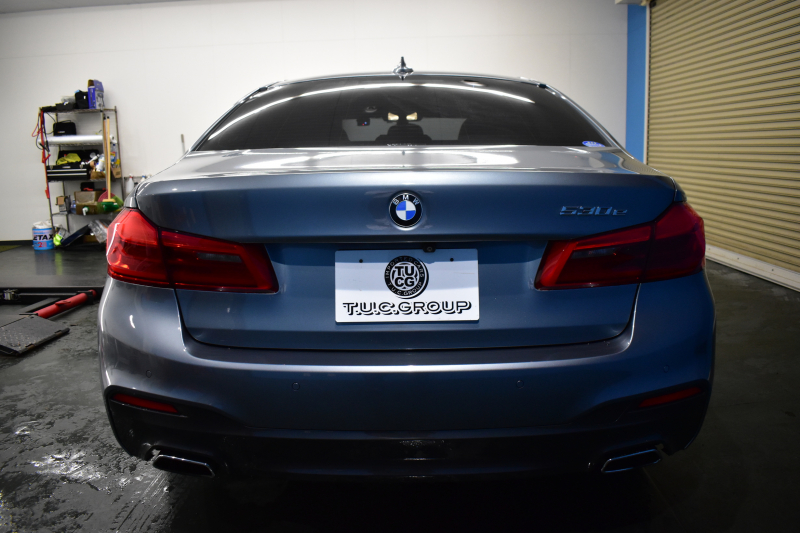 BMW 5シリーズ 530e Mｽﾎﾟｰﾂ PHEV ｻﾝﾙｰﾌ ﾊｲﾗｲﾝP 全席ﾋｰﾀｰ付黒革 Mｽﾎﾟｰﾂﾌﾞﾚｰｷ LEDﾍｯﾄﾞﾗｲﾄ ACC HUD 車線変更&逸脱&歩行者警告 衝突軽減B ｼﾞｪｽﾁｬｰC付ﾀｯﾁﾊﾟﾈﾙHDDﾅﾋﾞﾌﾙｾｸﾞ 全周囲ｶﾒﾗ3Dﾋﾞｭｰ 液晶ﾒｰﾀｰ 電動ﾄﾗﾝｸ 19AW 2年保証