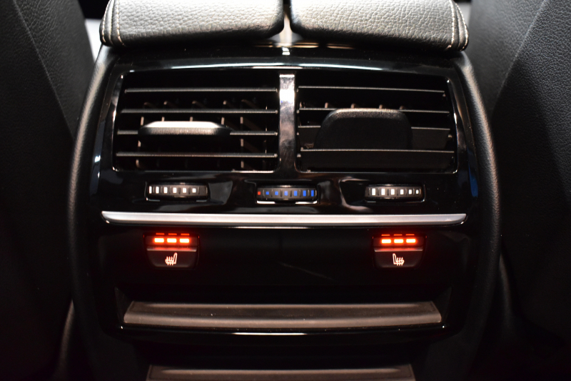 BMW 5シリーズ 530e Mｽﾎﾟｰﾂ PHEV ｻﾝﾙｰﾌ ﾊｲﾗｲﾝP 全席ﾋｰﾀｰ付黒革 Mｽﾎﾟｰﾂﾌﾞﾚｰｷ LEDﾍｯﾄﾞﾗｲﾄ ACC HUD 車線変更&逸脱&歩行者警告 衝突軽減B ｼﾞｪｽﾁｬｰC付ﾀｯﾁﾊﾟﾈﾙHDDﾅﾋﾞﾌﾙｾｸﾞ 全周囲ｶﾒﾗ3Dﾋﾞｭｰ 液晶ﾒｰﾀｰ 電動ﾄﾗﾝｸ 19AW 2年保証