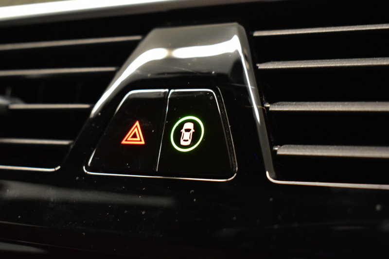 BMW 5シリーズ 523d ﾂｰﾘﾝｸﾞ Xﾄﾞﾗｲﾌﾞ Mｽﾎﾟｰﾂ ｴﾃﾞｨｼｮﾝｼﾞｮｲ+ LCI後期 4WD ｴｸｽｸﾙｰｼﾌﾞﾅｯﾊﾟﾚｻﾞｰP ｲﾉﾍﾞｰｼｮﾝP Fﾍﾞﾝﾁ＆全席ﾋｰﾀｰ&ｴｸｽｸﾙｰｼﾌﾞﾅｯﾊﾟ茶革 新ﾃﾞｻﾞｲﾝﾚｰｻﾞｰLEDﾍｯﾄﾞﾗｲﾄ HUD  ﾗｲﾌﾞｺｸﾋﾟｯﾄ ACC HUD LCW 3Dﾋﾞｭｰ ﾌﾙｾｸﾞ 2年保証