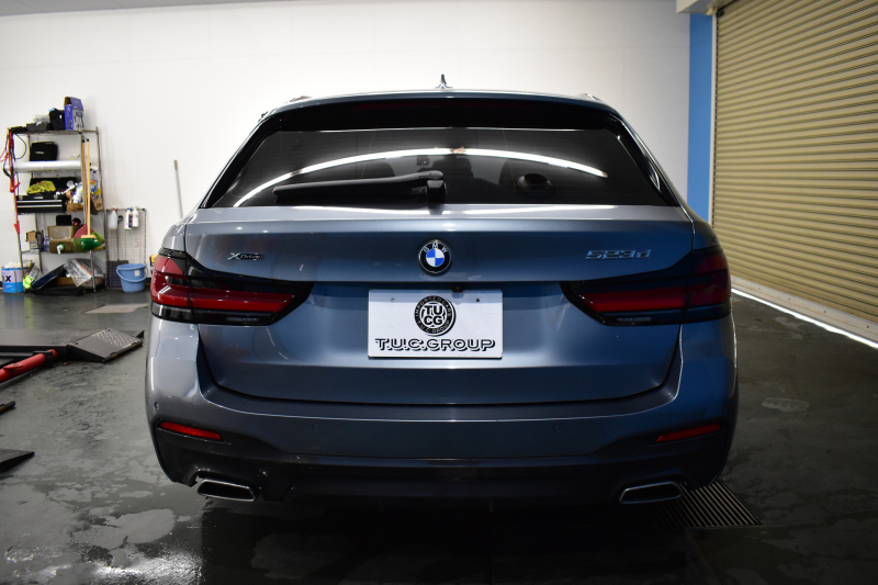 BMW 5シリーズ 523d ﾂｰﾘﾝｸﾞ Xﾄﾞﾗｲﾌﾞ Mｽﾎﾟｰﾂ ｴﾃﾞｨｼｮﾝｼﾞｮｲ+ LCI後期 4WD ｴｸｽｸﾙｰｼﾌﾞﾅｯﾊﾟﾚｻﾞｰP ｲﾉﾍﾞｰｼｮﾝP Fﾍﾞﾝﾁ＆全席ﾋｰﾀｰ&ｴｸｽｸﾙｰｼﾌﾞﾅｯﾊﾟ茶革 新ﾃﾞｻﾞｲﾝﾚｰｻﾞｰLEDﾍｯﾄﾞﾗｲﾄ HUD  ﾗｲﾌﾞｺｸﾋﾟｯﾄ ACC HUD LCW 3Dﾋﾞｭｰ ﾌﾙｾｸﾞ 2年保証