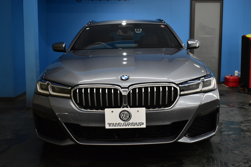 BMW 5シリーズ 523d ﾂｰﾘﾝｸﾞ Xﾄﾞﾗｲﾌﾞ Mｽﾎﾟｰﾂ ｴﾃﾞｨｼｮﾝｼﾞｮｲ+ LCI後期 4WD ｴｸｽｸﾙｰｼﾌﾞﾅｯﾊﾟﾚｻﾞｰP ｲﾉﾍﾞｰｼｮﾝP Fﾍﾞﾝﾁ＆全席ﾋｰﾀｰ&ｴｸｽｸﾙｰｼﾌﾞﾅｯﾊﾟ茶革 新ﾃﾞｻﾞｲﾝﾚｰｻﾞｰLEDﾍｯﾄﾞﾗｲﾄ HUD  ﾗｲﾌﾞｺｸﾋﾟｯﾄ ACC HUD LCW 3Dﾋﾞｭｰ ﾌﾙｾｸﾞ 2年保証