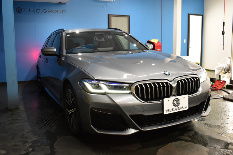 BMW 5シリーズ 523d ﾂｰﾘﾝｸﾞ Xﾄﾞﾗｲﾌﾞ Mｽﾎﾟｰﾂ ｴﾃﾞｨｼｮﾝｼﾞｮｲ+ LCI後期 4WD ｴｸｽｸﾙｰｼﾌﾞﾅｯﾊﾟﾚｻﾞｰP ｲﾉﾍﾞｰｼｮﾝP Fﾍﾞﾝﾁ＆全席ﾋｰﾀｰ&ｴｸｽｸﾙｰｼﾌﾞﾅｯﾊﾟ茶革 新ﾃﾞｻﾞｲﾝﾚｰｻﾞｰLEDﾍｯﾄﾞﾗｲﾄ HUD  ﾗｲﾌﾞｺｸﾋﾟｯﾄ ACC HUD LCW 3Dﾋﾞｭｰ ﾌﾙｾｸﾞ 2年保証