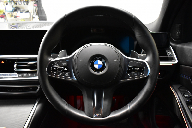 BMW 3シリーズ M340i Xﾄﾞﾗｲﾌﾞ ｲﾉﾍﾞｰｼｮﾝP ﾋｰﾀｰ付黒革 ACC HUD ﾚｰｻﾞｰLEDﾗｲﾄ 可変Mｻｽ Mｽﾎﾟｰﾂﾌﾞﾚｰｷ ｼﾞｪｽﾁｬｰCﾀｯﾁﾊﾟﾈﾙﾅﾋﾞ全周囲ｶﾒ駐車ｱｼｽﾄ ﾊｰﾏﾝｶｰﾄﾞﾝｽﾋﾟｰｶｰ Mperformanceｶｰﾎﾞﾝｲﾝﾃﾘｱﾄﾘﾑ 側面衝突&車線変更&逸脱警告 2年保証