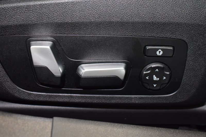 BMW 3シリーズ M340i Xﾄﾞﾗｲﾌﾞ ｲﾉﾍﾞｰｼｮﾝP ﾋｰﾀｰ付黒革 ACC HUD ﾚｰｻﾞｰLEDﾗｲﾄ 可変Mｻｽ Mｽﾎﾟｰﾂﾌﾞﾚｰｷ ｼﾞｪｽﾁｬｰCﾀｯﾁﾊﾟﾈﾙﾅﾋﾞ全周囲ｶﾒ駐車ｱｼｽﾄ ﾊｰﾏﾝｶｰﾄﾞﾝｽﾋﾟｰｶｰ Mperformanceｶｰﾎﾞﾝｲﾝﾃﾘｱﾄﾘﾑ 側面衝突&車線変更&逸脱警告 2年保証